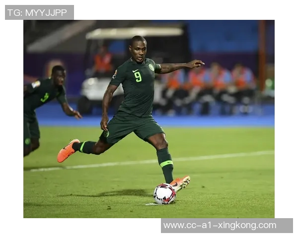 卢宁社媒分享精彩瞬间补时神扑助球队保住胜利梦想未灭